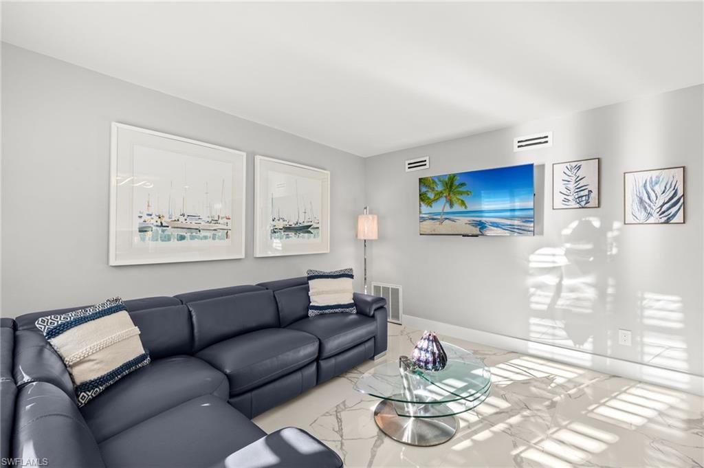 980 7th Ave S, Unit 109, Naples, FL 34102 Photo