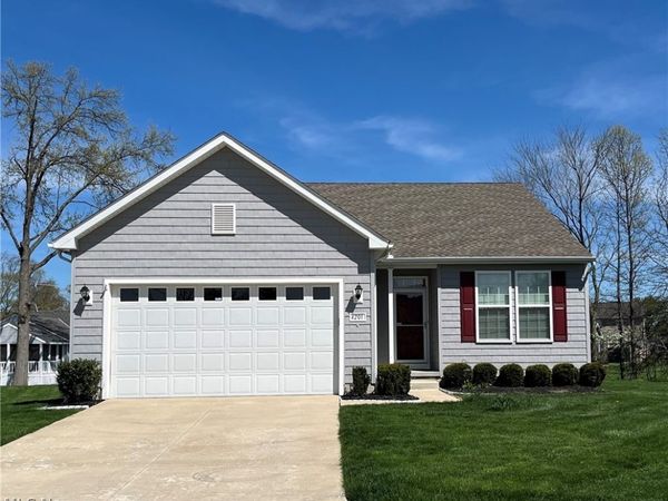 4201 Meadow Lark Drive, Lorain, OH 44053