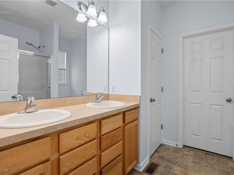 4201 Meadow Lark Drive, Lorain, OH 44053 Photo 14