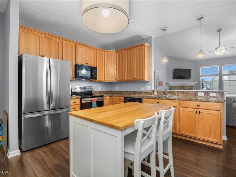 4201 Meadow Lark Drive, Lorain, OH 44053 Photo 5