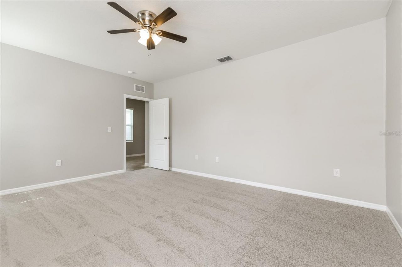 571 Autumn Stream Drive, Auburndale, FL 33823 Photo