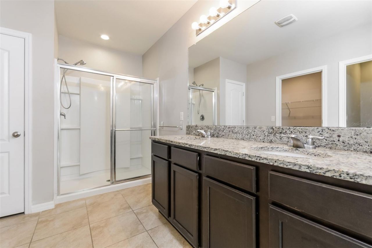 571 Autumn Stream Drive, Auburndale, FL 33823 Photo