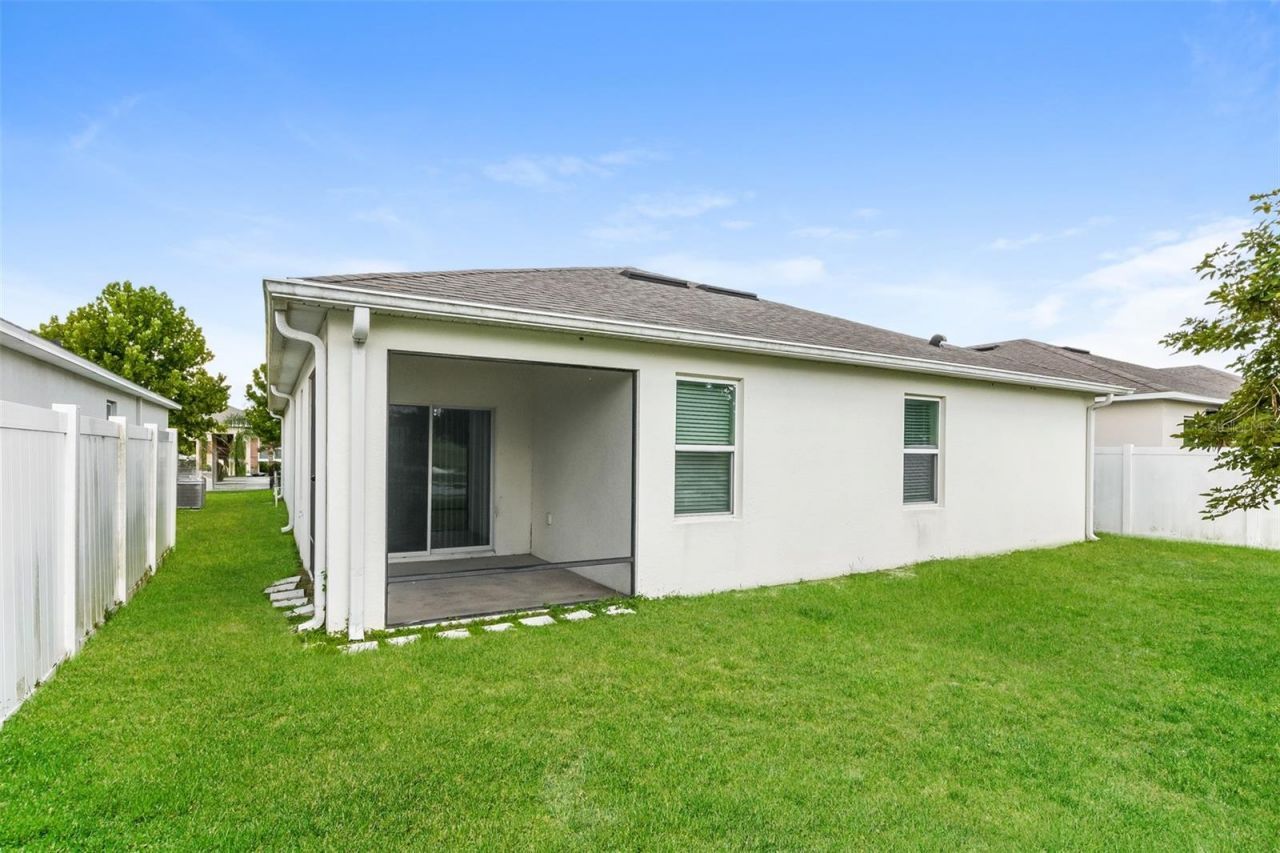 571 Autumn Stream Drive, Auburndale, FL 33823 Photo