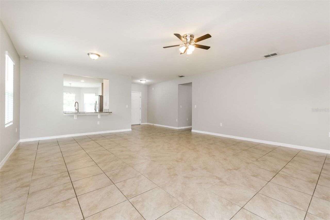 571 Autumn Stream Drive, Auburndale, FL 33823 Photo