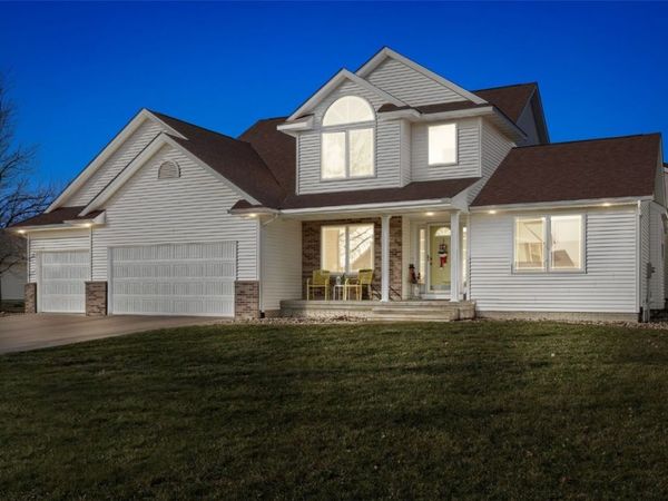 1820 Agate Circle, Marion, IA 52302