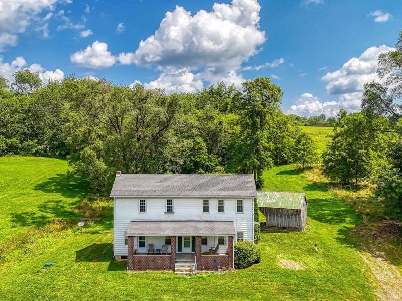 61823 US-50, McArthur, OH 45651 Photo 1