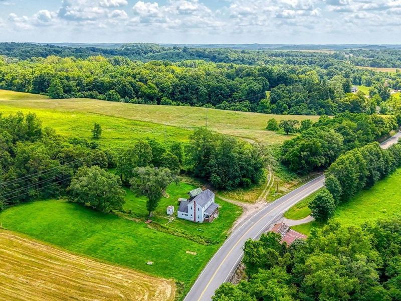 61823 US-50, McArthur, OH 45651 Photo 2