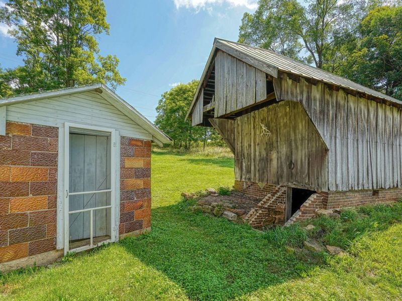 61823 US-50, McArthur, OH 45651 Photo 27