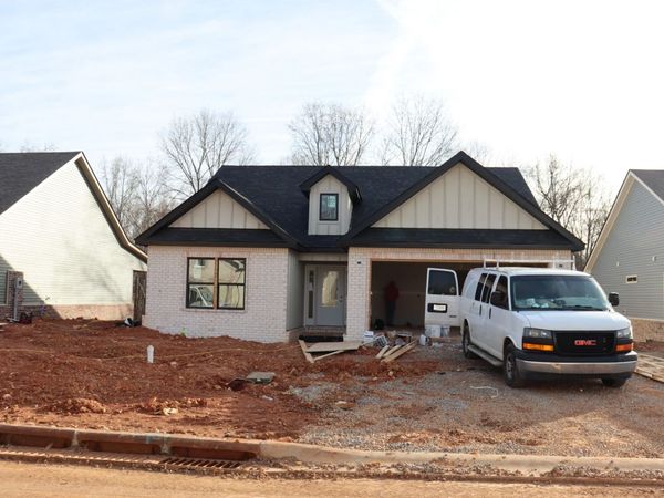 609 Willow Park Dr , Clarksville, TN 37043