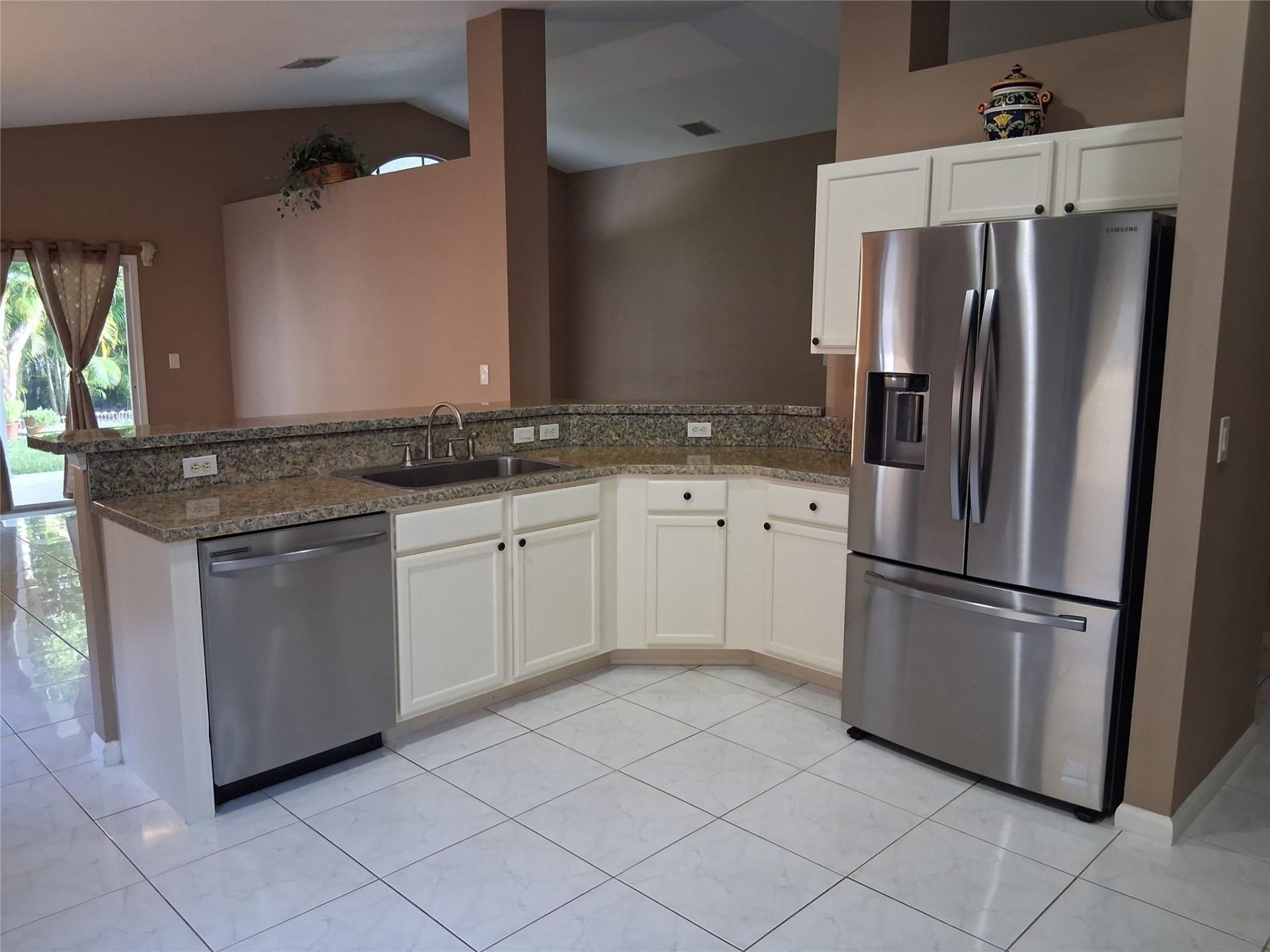 231 Preserve Ct, Royal Palm Beach, FL 33411 Photo