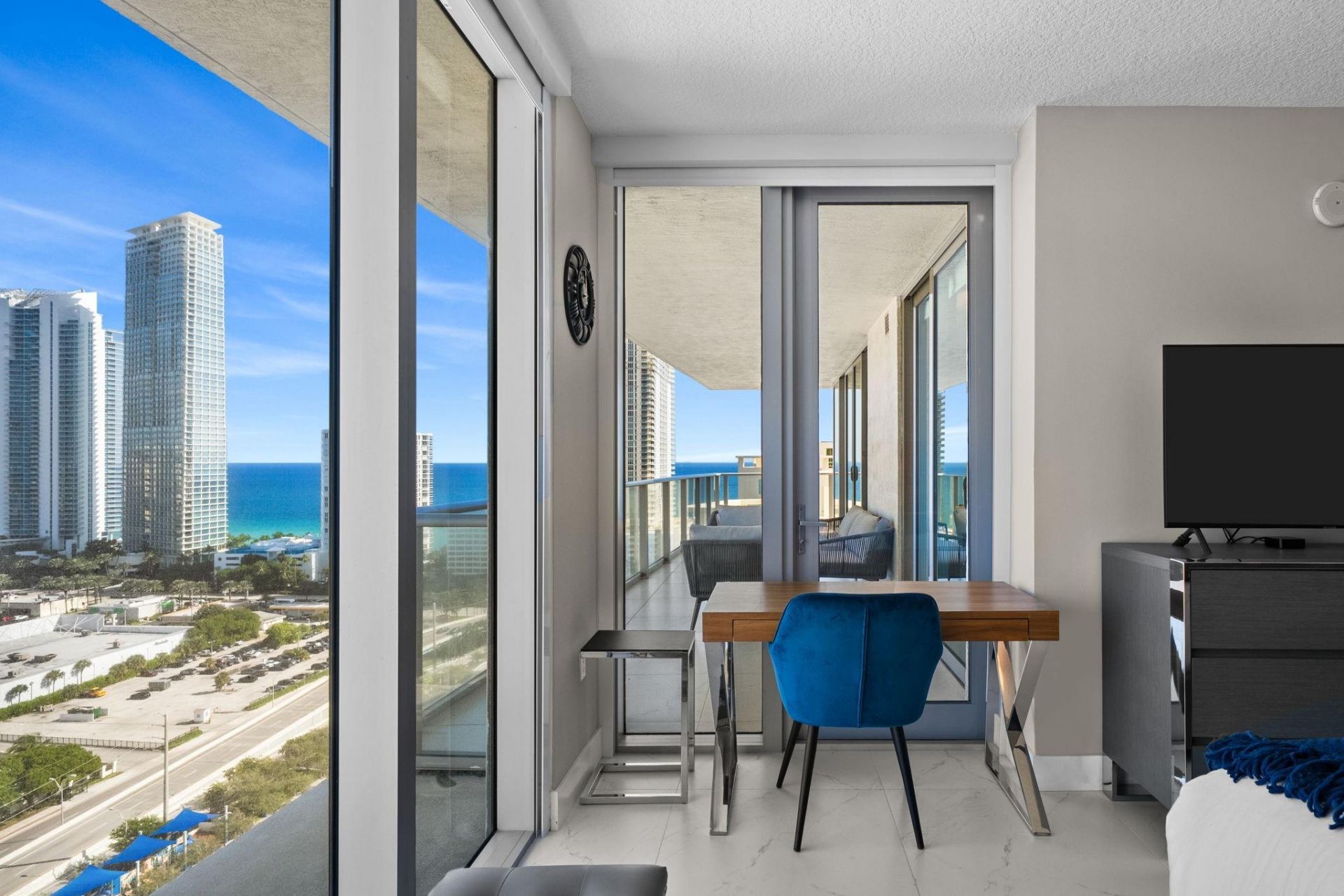 300 Sunny Isles Blvd, Unit 4-2201, Sunny Isles Beach, FL 33160 Photo