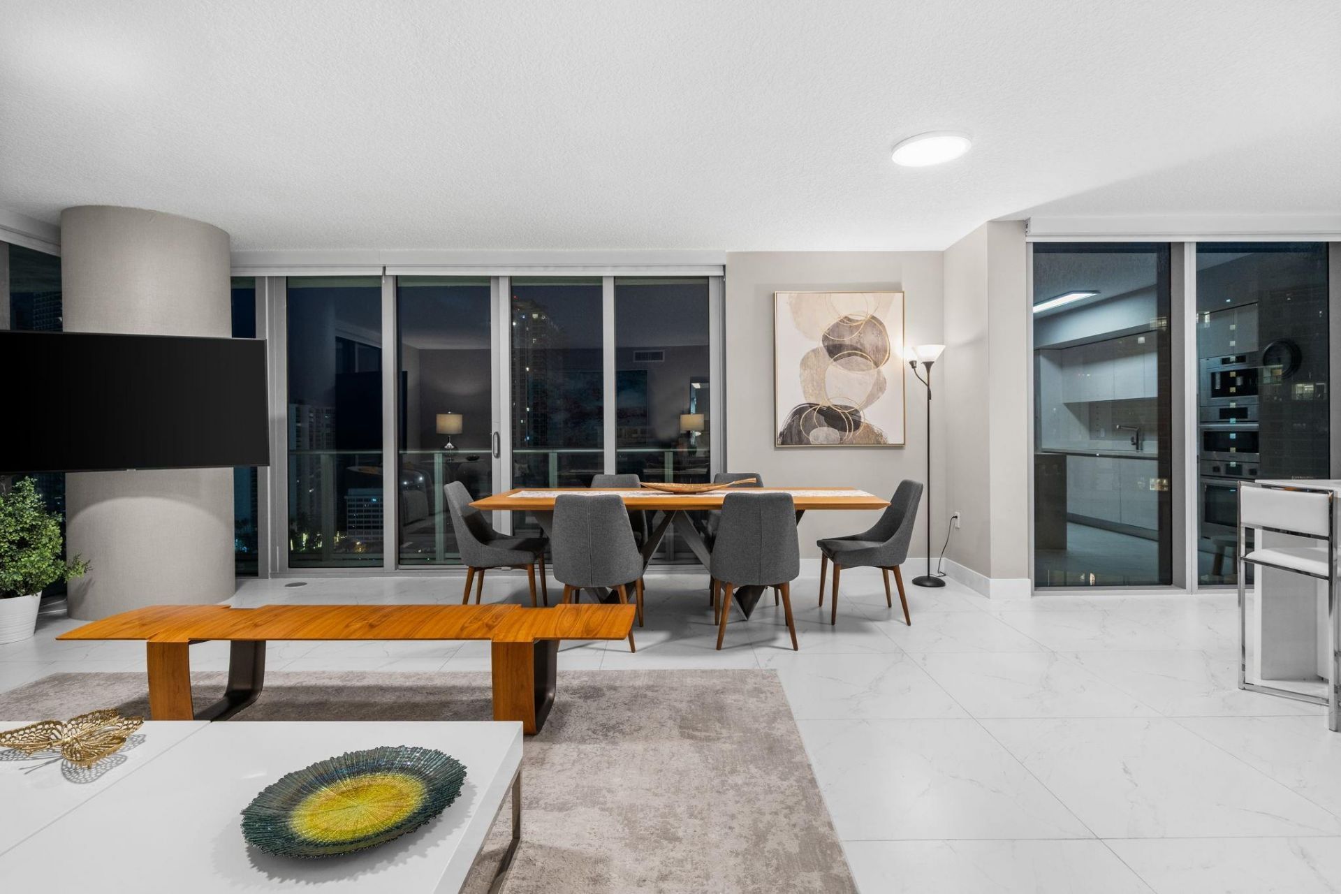 300 Sunny Isles Blvd, Unit 4-2201, Sunny Isles Beach, FL 33160 Photo