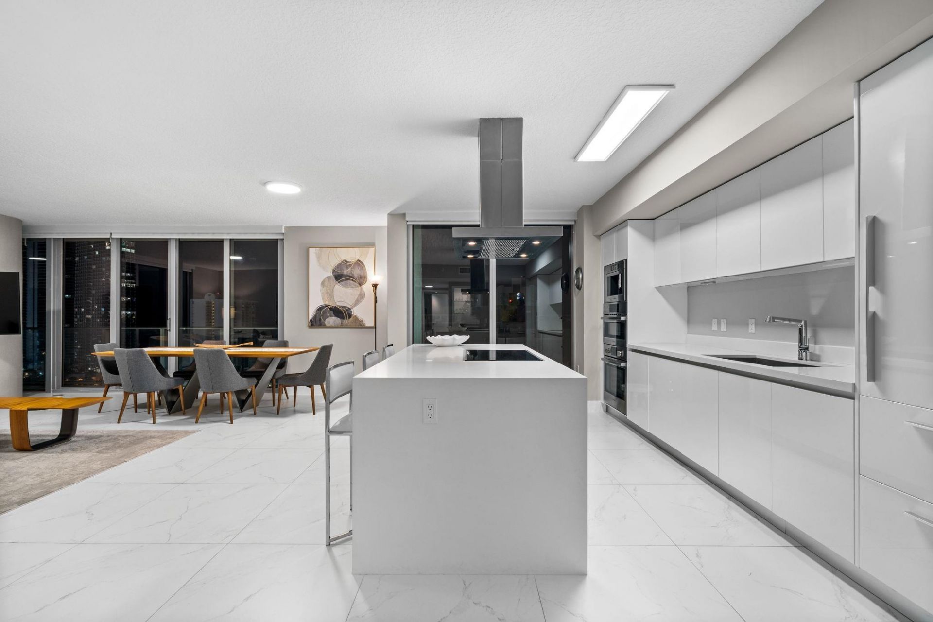 300 Sunny Isles Blvd, Unit 4-2201, Sunny Isles Beach, FL 33160 Photo