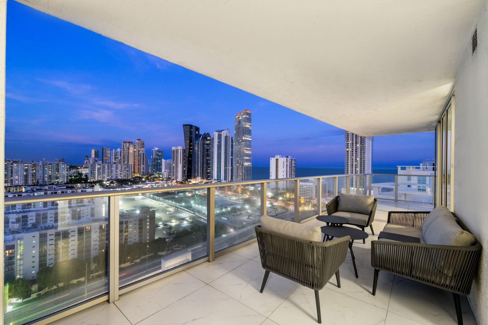 300 Sunny Isles Blvd, Unit 4-2201, Sunny Isles Beach, FL 33160 Photo