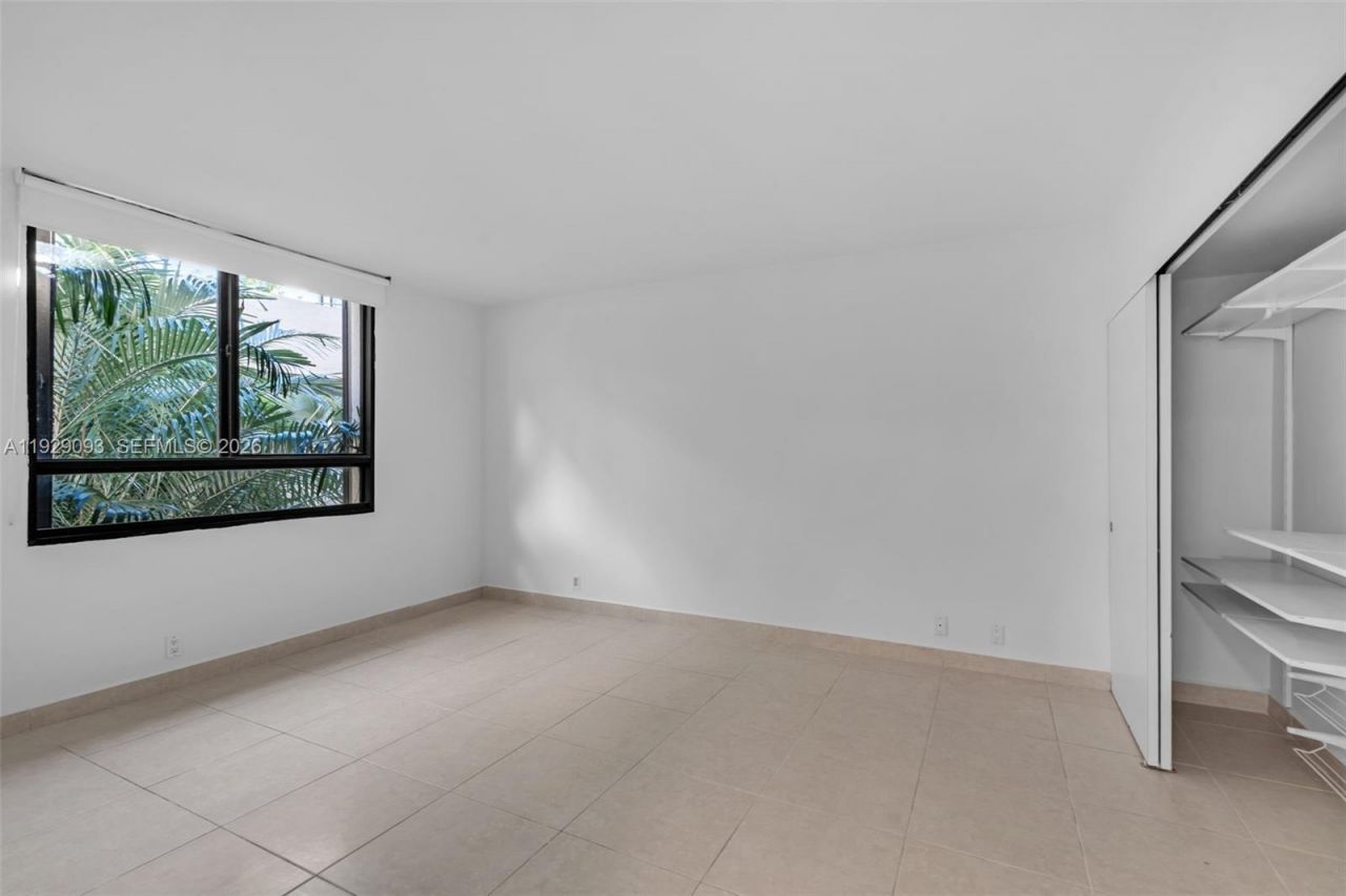 121 Crandon Bl, Unit 248, Key Biscayne, FL 33149 Photo