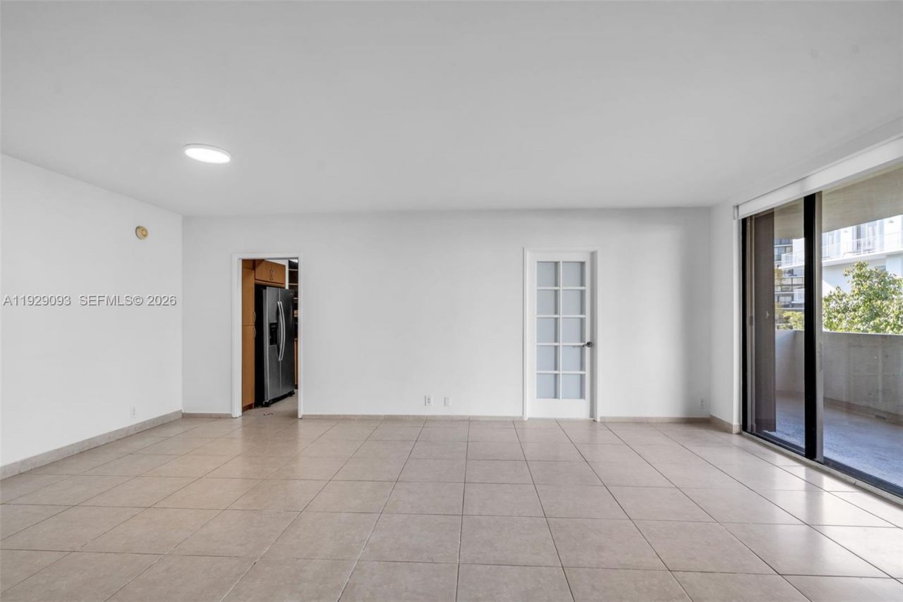 121 Crandon Bl, Unit 248, Key Biscayne, FL 33149 Photo