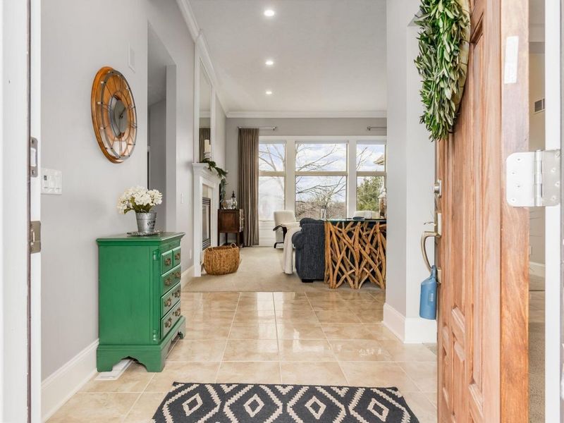 9800 Malibu Court, Plain City, OH 43064 Photo 2