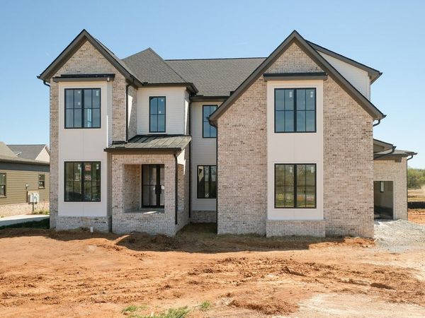 1918 Gene Dixon Dr, Murfreesboro, TN 37129