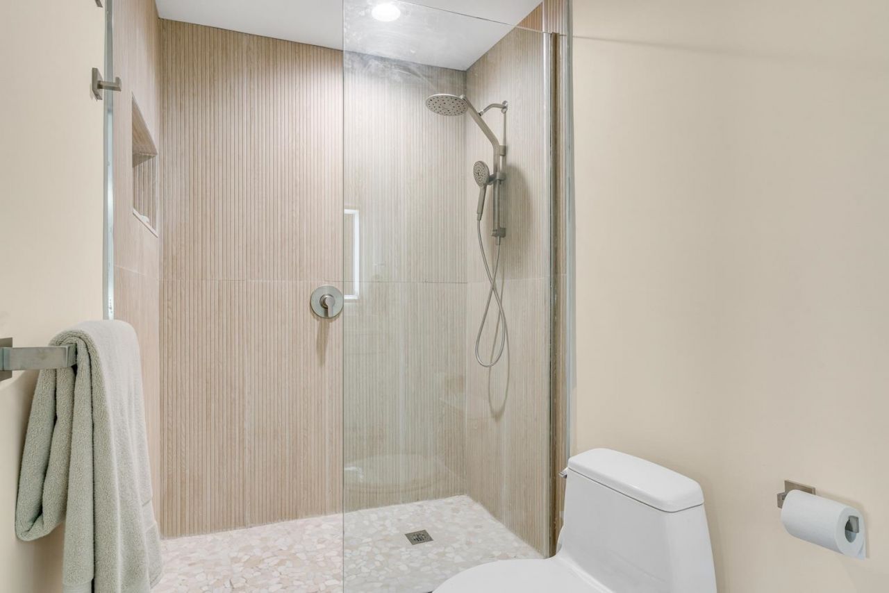 1341 Middle Gulf Dr, Unit 3D, Sanibel, FL 33957 Photo