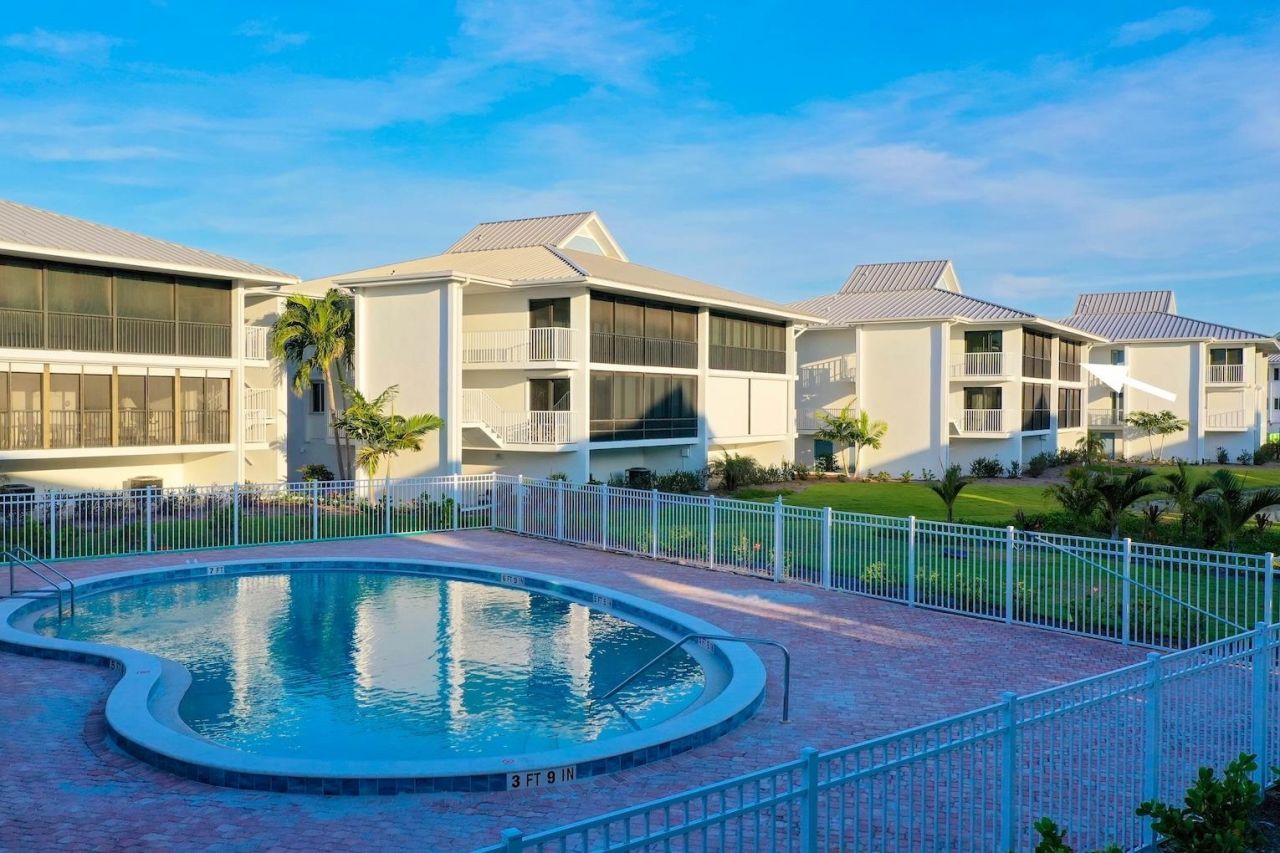 1341 Middle Gulf Dr, Unit 3D, Sanibel, FL 33957 Photo