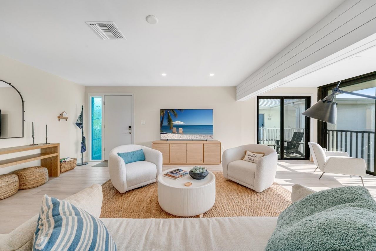 1341 Middle Gulf Dr, Unit 3D, Sanibel, FL 33957 Photo