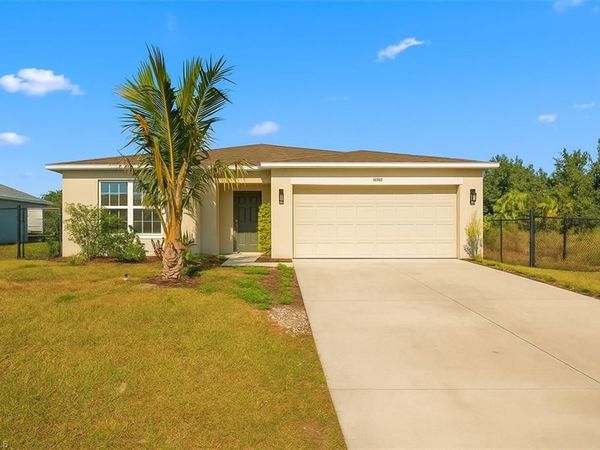 2612 51st ST SW, LEHIGH ACRES, FL 33976