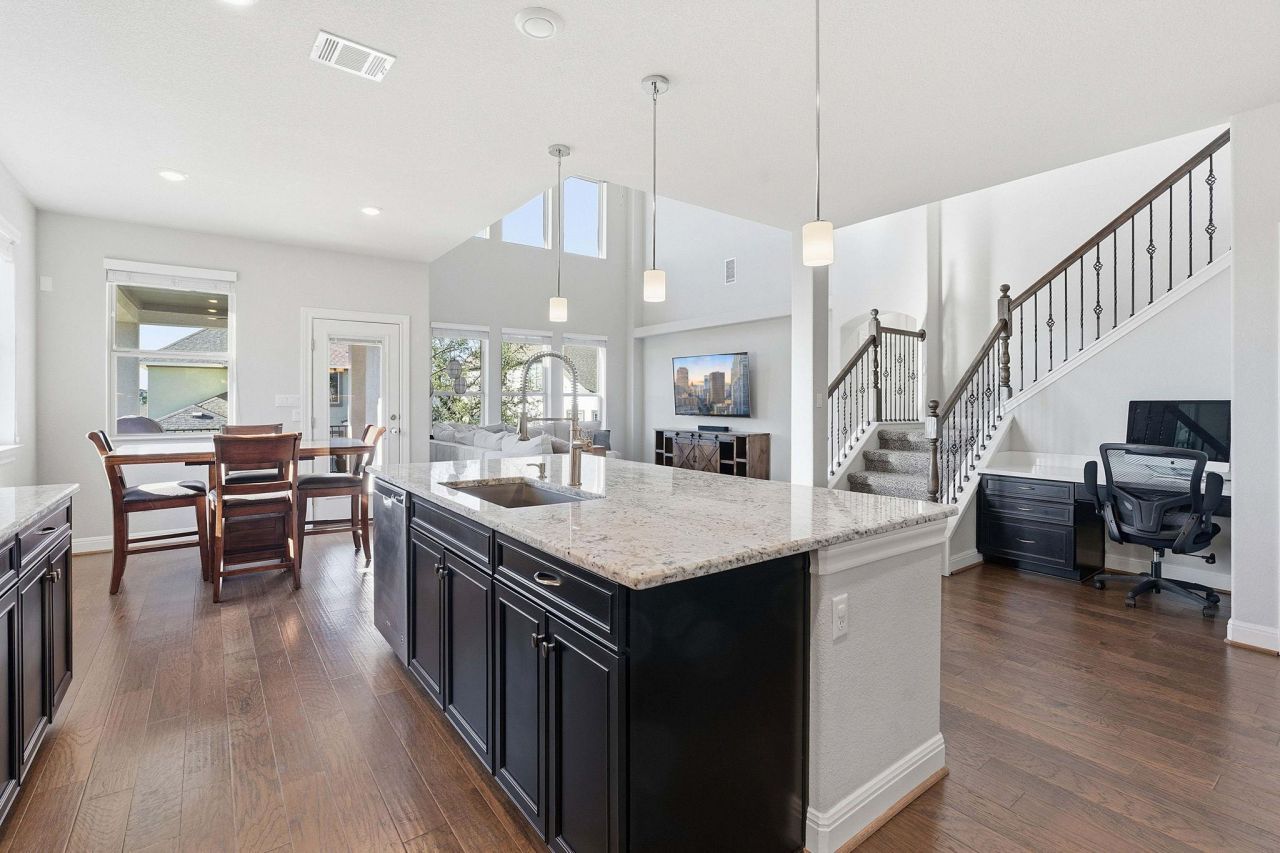 15604 Cabrillo Way, Austin, TX 78738 Main Photo