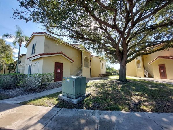 12510 Vista Isles Dr, Unit 1227, Sunrise, FL 33325