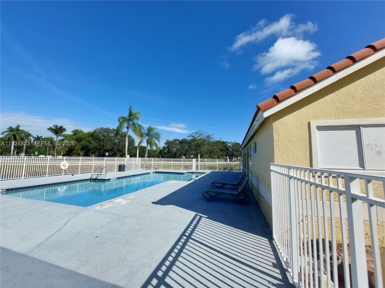 12510 Vista Isles Dr, Unit 1227, Sunrise, FL 33325 Photo