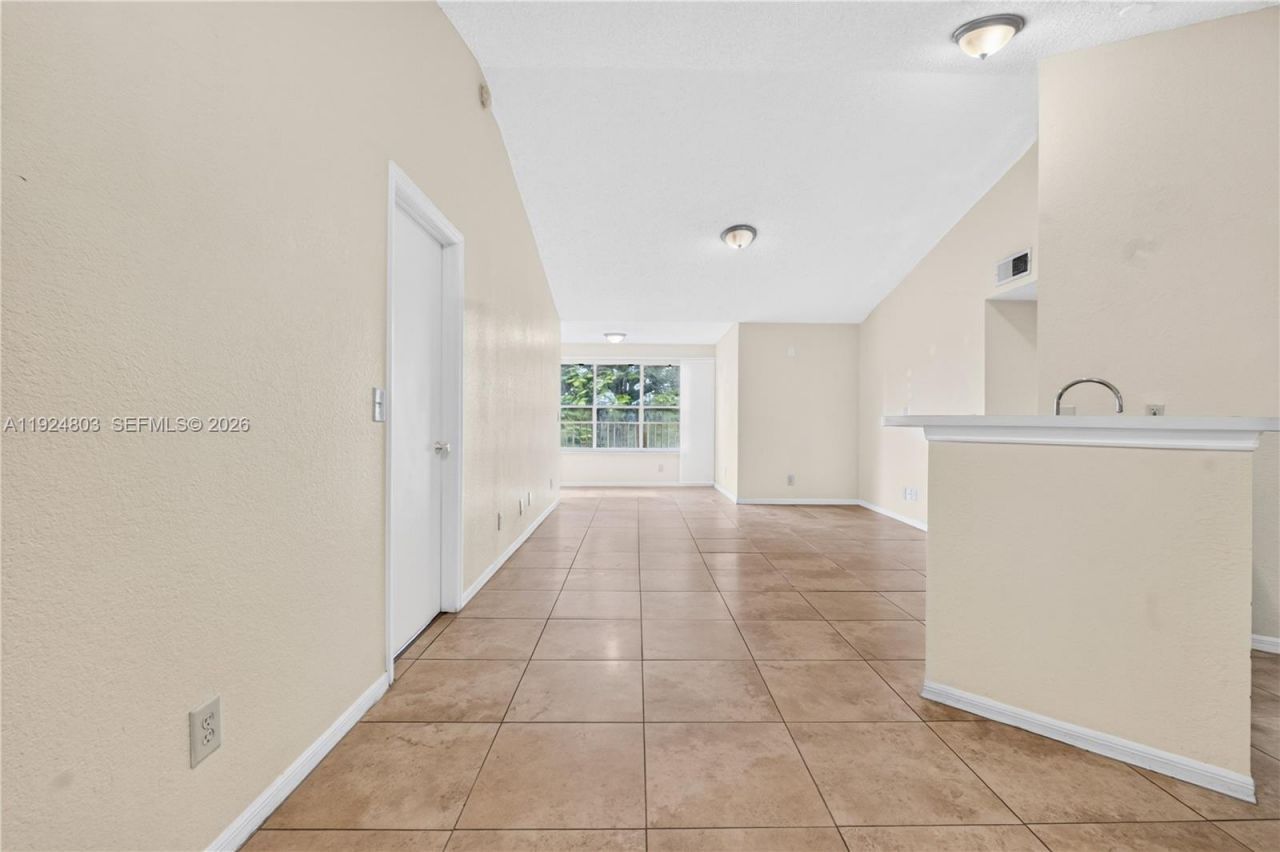 12510 Vista Isles Dr, Unit 1227, Sunrise, FL 33325 Photo
