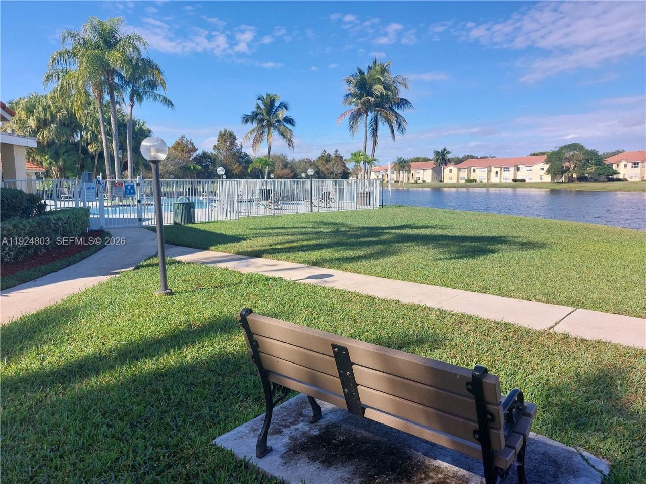 12510 Vista Isles Dr, Unit 1227, Sunrise, FL 33325 Photo