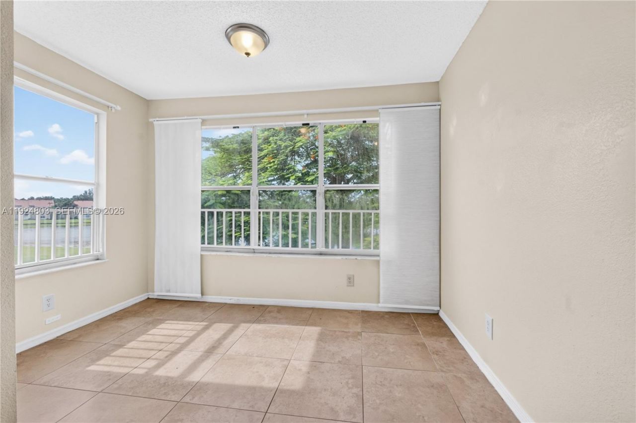 12510 Vista Isles Dr, Unit 1227, Sunrise, FL 33325 Photo