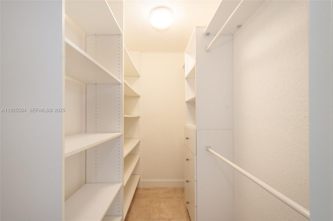 1734 NE 142nd St, North Miami, FL 33181 Photo