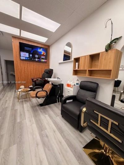 806 NE 125th St, North Miami, FL 33161 Photo