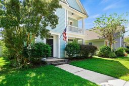 115 Trillium Avenue photo 4