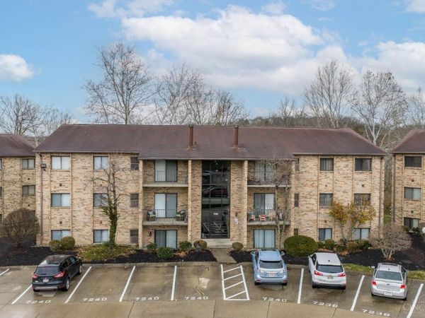 7240 Creekview Drive, Unit 7, Colerain Twp, OH 45247