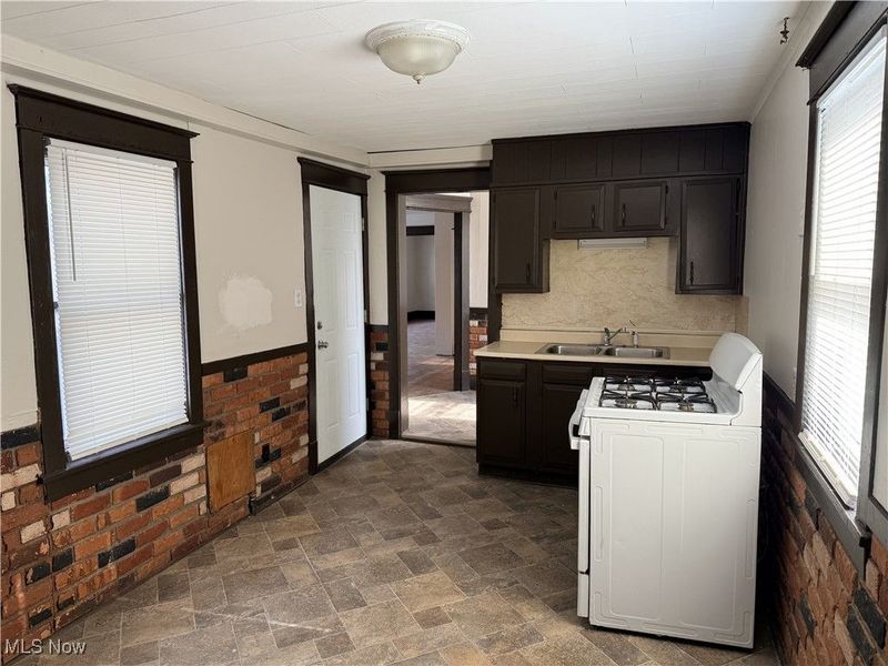 3672 E 48th Street, Unit Down, Cleveland, OH 44105 Photo 7