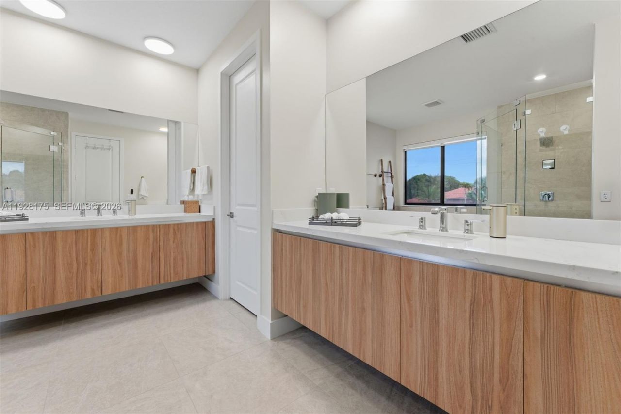 12070 SW 83rd Pl, Miami, FL 33156 Photo