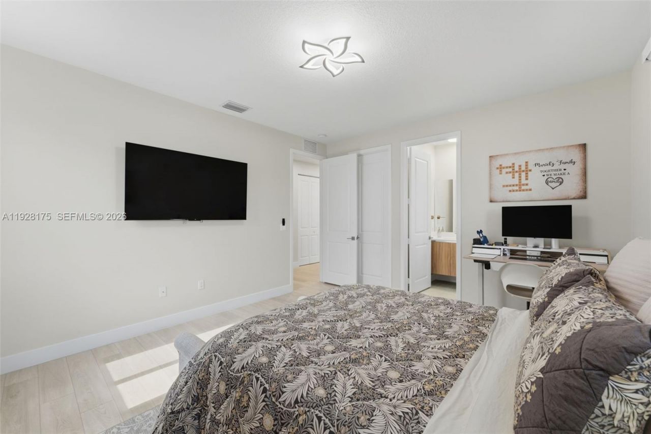 12070 SW 83rd Pl, Miami, FL 33156 Photo