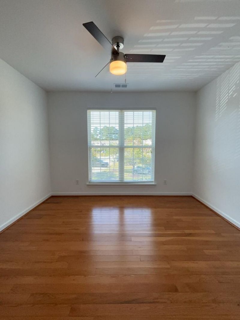 1544 Oxborough Circle Photo 34