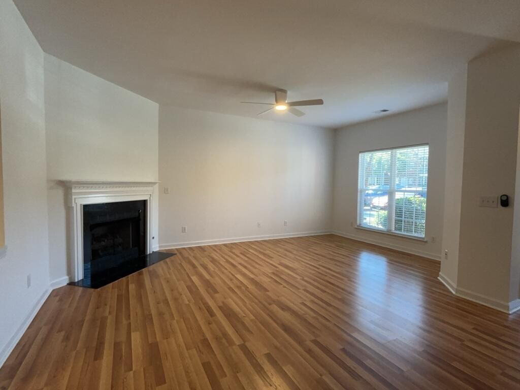 1544 Oxborough Circle Photo 6