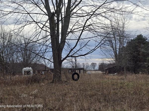 26452 E Baseline Highway, Charlotte, MI 48813