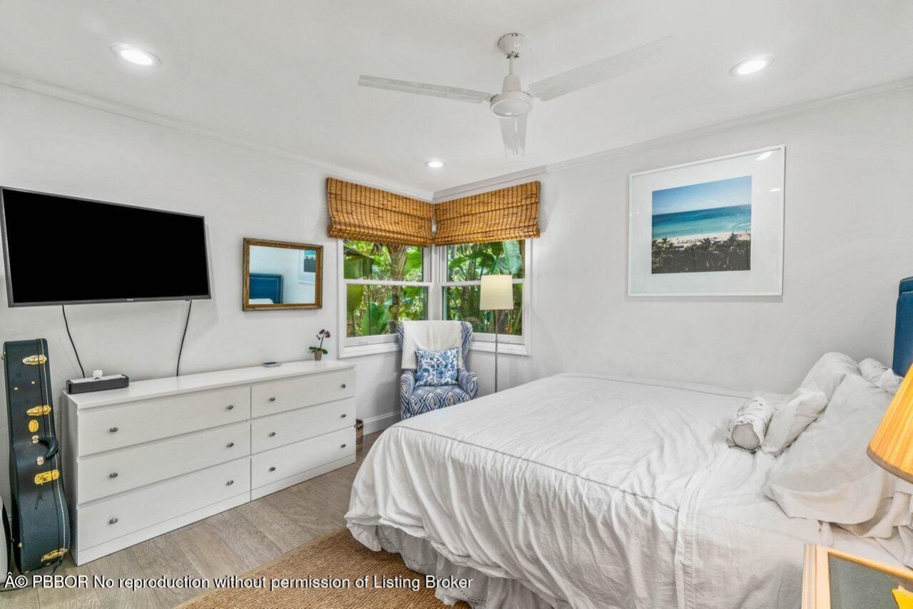 210 Debra Lane, Palm Beach, FL 33480 Photo