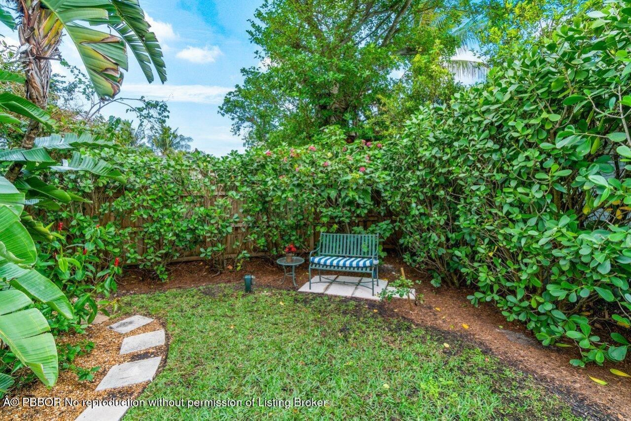 210 Debra Lane, Palm Beach, FL 33480 Photo