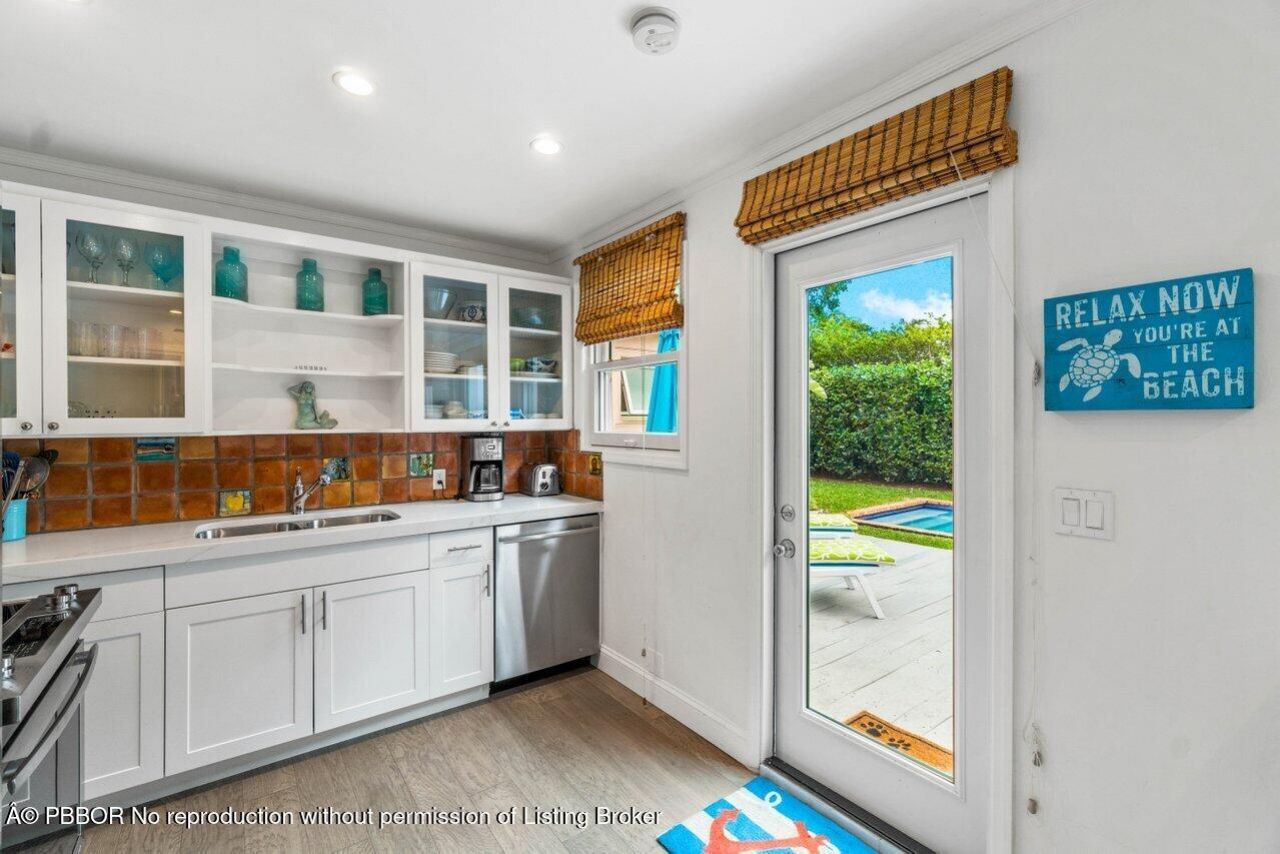 210 Debra Lane, Palm Beach, FL 33480 Photo