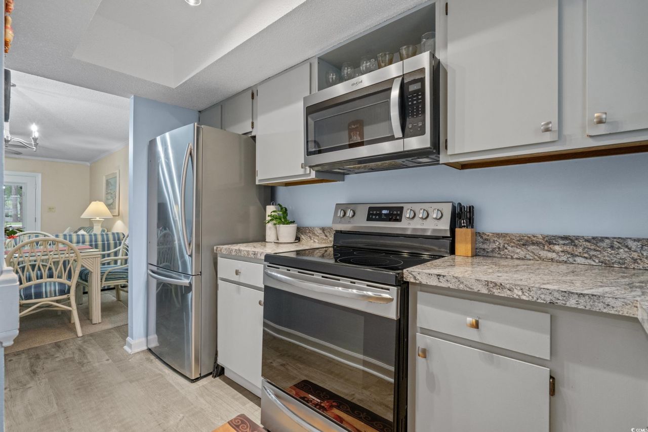 6734 Blue Heron Blvd. Photo 13