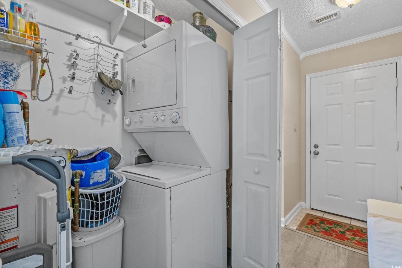 6734 Blue Heron Blvd. Photo 19