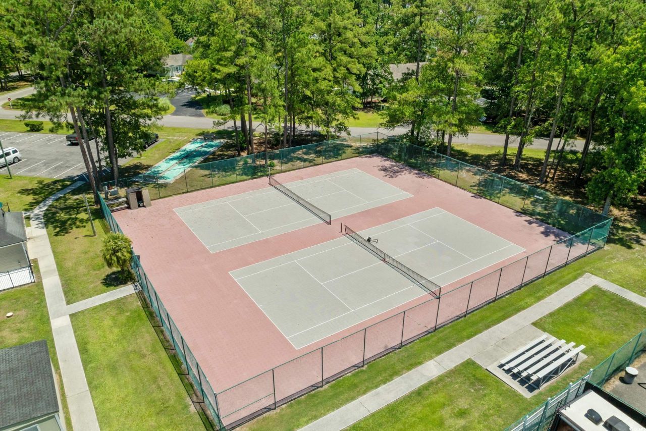 6734 Blue Heron Blvd. Photo 29