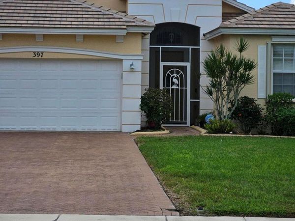 397 SW Lakeforest Way N, Port Saint Lucie, FL 34986