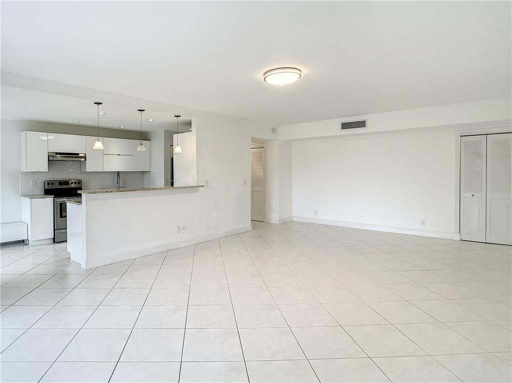 6342 Longboat Lane, Unit 404, Boca Raton, FL 33433 Photo